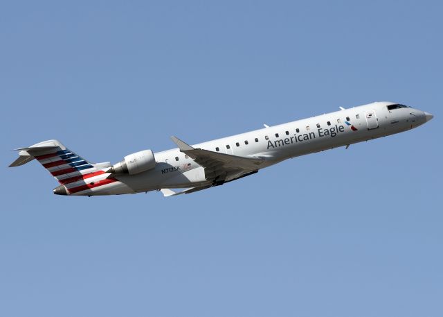 Canadair Regional Jet CRJ-700 (N712SK)