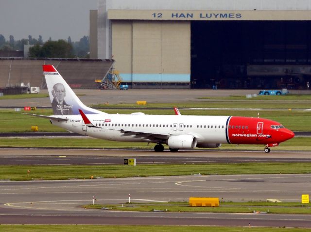 Boeing 737-800 (LN-NGF)