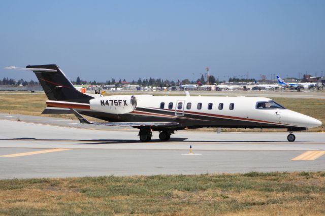 Learjet 45 (N475FX)