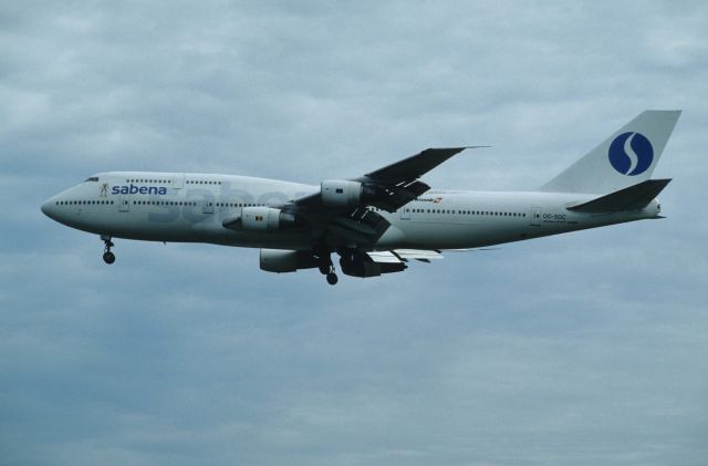 BOEING 747-300 (OO-SGC) - Final Approach to Narita Intl Airport Rwy34L on 1996/09/23