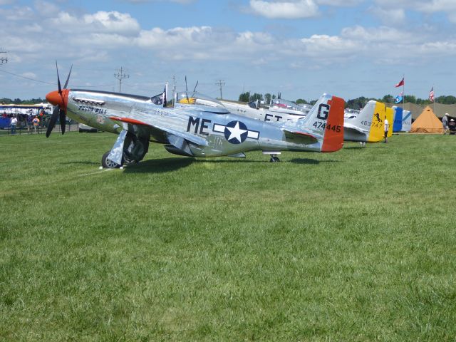 North American P-51 Mustang (N4132A)