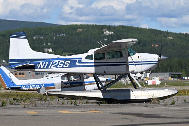 Cessna Skywagon 180 (N112SS)