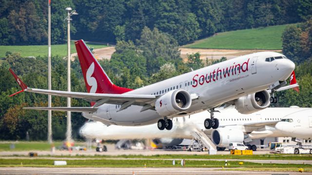 Boeing 737 MAX 8 (TC-GRK)