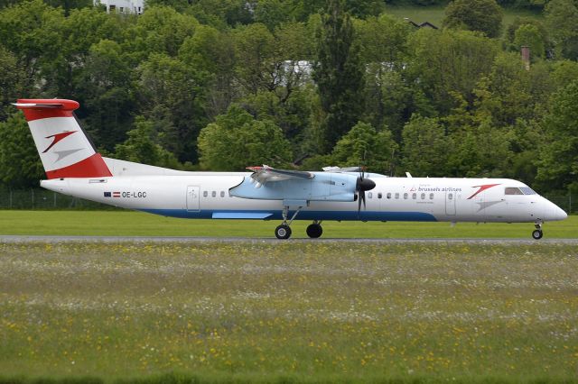 de Havilland Dash 8-400 (OE-LGC)