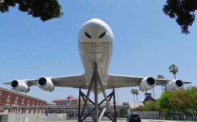 McDonnell Douglas Jet Trader (N8066U) - UAL 787 Flyover. Science Museum, Los Angeles 