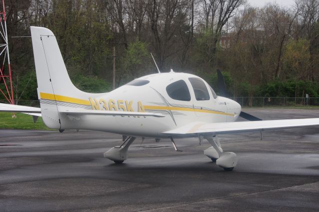 Cirrus SR-22 (N365KA)