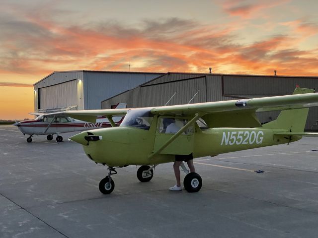 Cessna Commuter (N5520G)