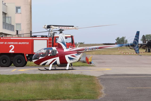 Robinson R-44 (G-NOXY)