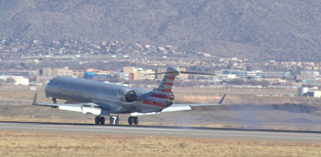 Canadair Regional Jet CRJ-700 (N913FJ)