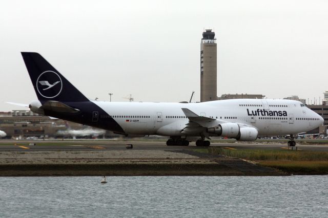 Boeing 747-400 (D-ABVM)