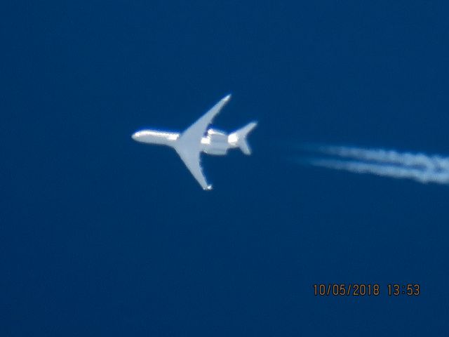 Bombardier Global Express (N10HD)