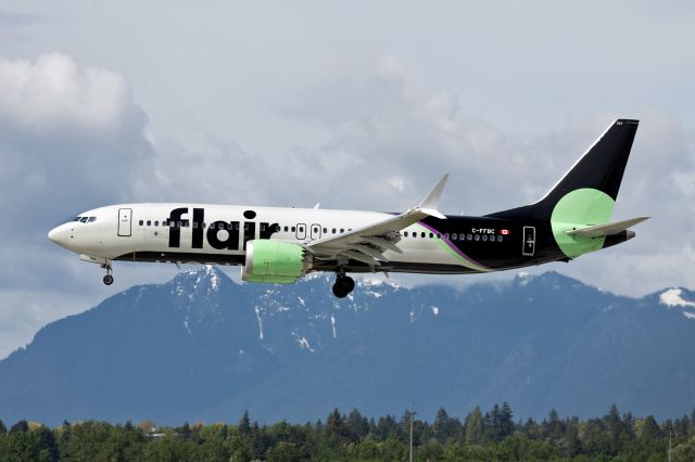 Boeing 737 MAX 8 (C-FFBC)