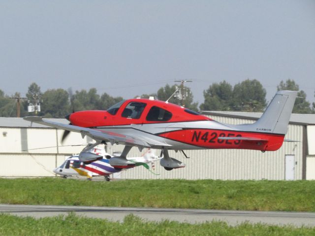 Cirrus SR22 Turbo (N428ES) - Taking off RWY 24