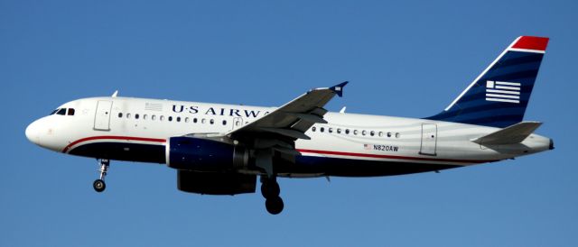 Airbus A319 (N820AW) - Arrival from KPHX, Landing 30L, 07-08-2012