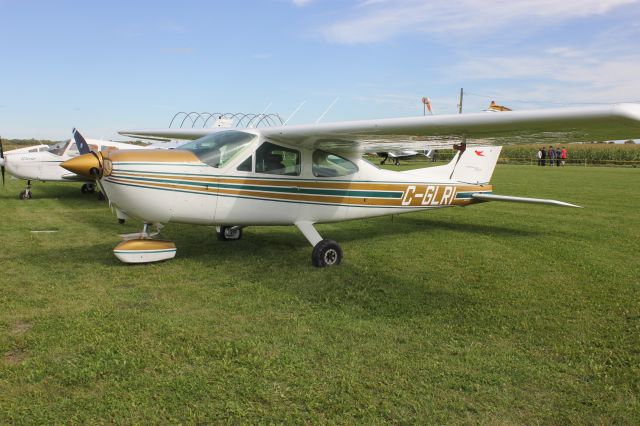 Cessna Cardinal (C-GLRI) - C-GLRI Cessna Cardinal Classic 177-B RVA Aéroport de Salaberry de Valleyfield QC. CSD3 29-09-2019.