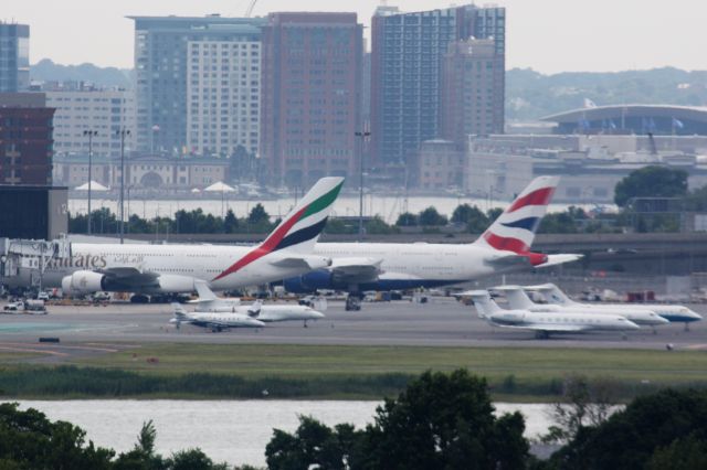 Airbus A380-800 (A6-EVF)