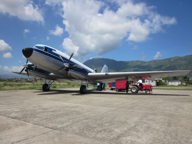 Douglas DC-3 (turbine) (N500MF)