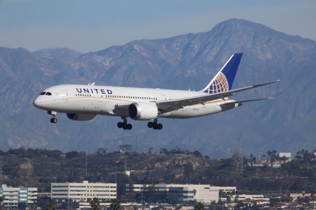 Boeing 787-8 (N26909)