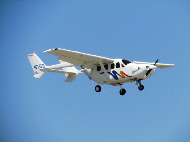 Cessna Super Skymaster (N70S) - Landing RWY 20R