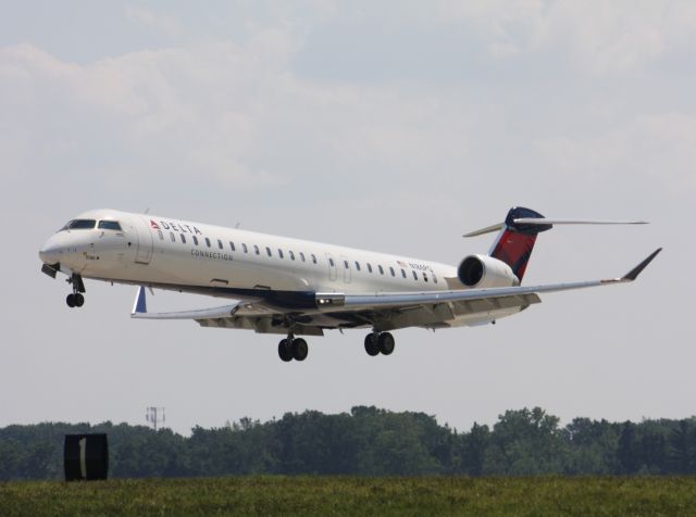 Canadair Regional Jet CRJ-900 (N186PQ) - Delta Connection CRJ-900 operated by Pinnacle Airlines