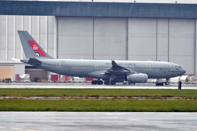Airbus A330-200 (ZZ-330)