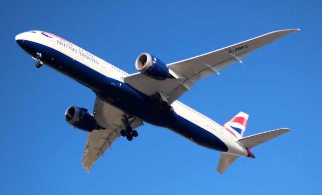 Boeing 787-8 (G-ZBKC) - On Final 30L, 08-13-2016