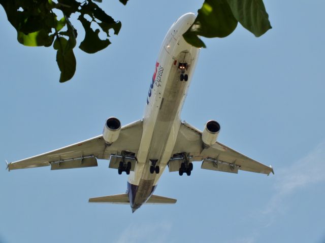 Boeing MD-11 —
