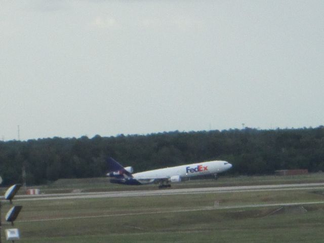 Boeing MD-11 (N573FE)