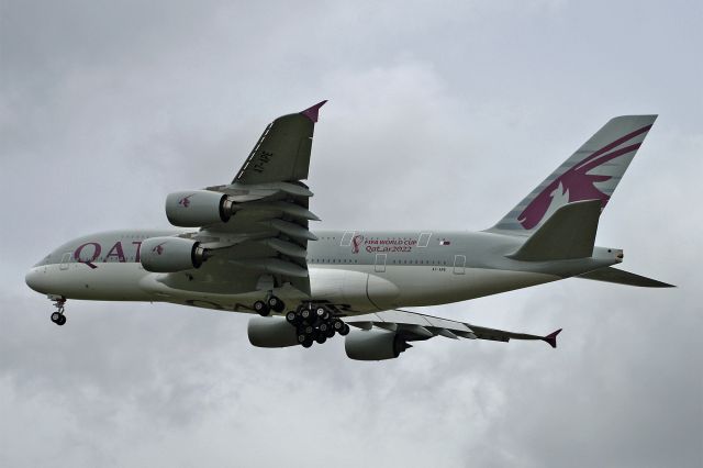 Airbus A380-800 (A7-APE) - Airbus A380-861, Qatar Airways, A7-APE, 14.Oct.2022, EGLL London Heathrow, Waye Ave Park