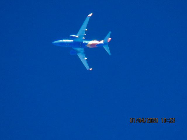 Boeing 737-700 (N7865A)