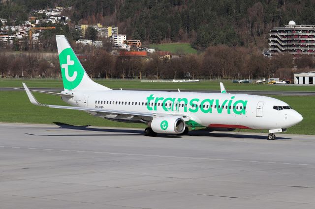 Boeing 737-800 (PH-HBN)