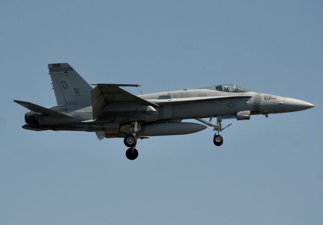 McDonnell Douglas FA-18 Hornet — - VMFA-312.