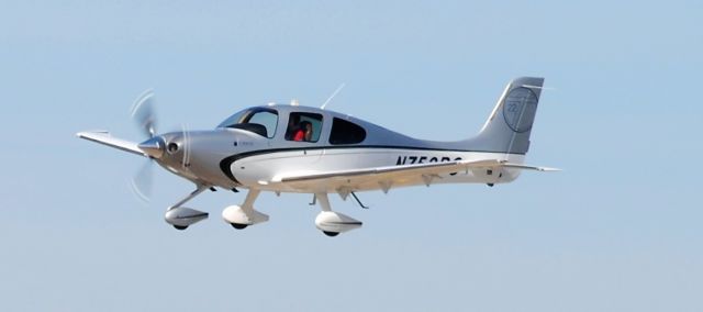 Cirrus SR-22 (N753PS)