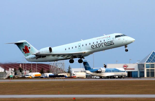 Canadair Regional Jet CRJ-200 (C-GTJA) - ACA7662 bound for Washington, Reagan Airport, photo taken 18-Apr-14.