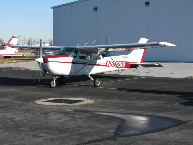 Cessna Skyhawk (N80299)