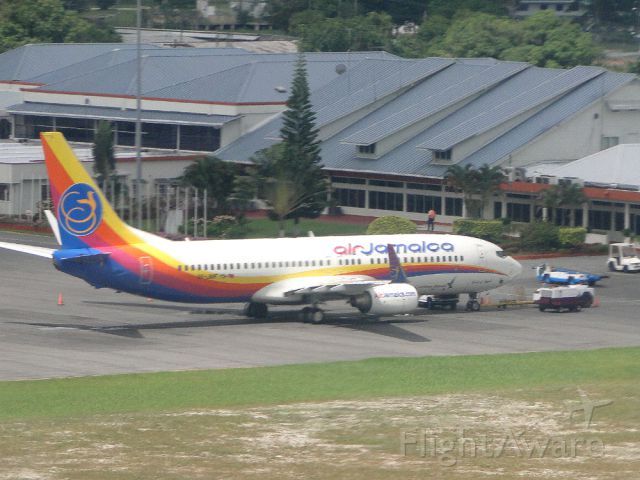 Boeing 737-800 (9Y-JMF)