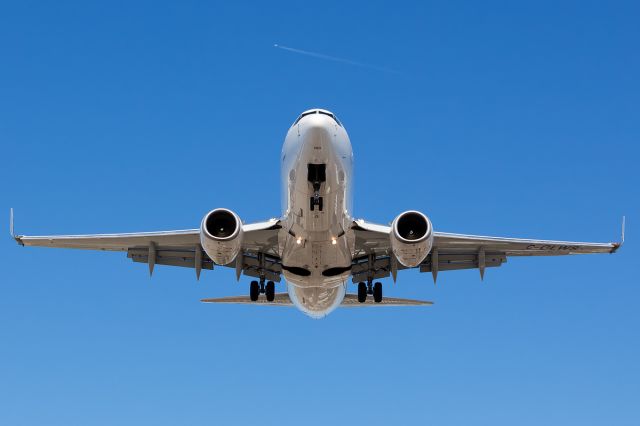 Boeing 737-700 (C-GLWS) - full quality: a rel=nofollow href=http://www.airliners.net/photo/WestJet/Boeing-737-76N/2467475/&sid=6002219cea2d7bb3d1a9f1d1da10cb8bhttp://www.airliners.net/photo/WestJet/Boeing-737-76N/2467475/&sid=6002219cea2d7bb3d1a9f1d1da10cb8b/a