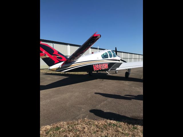 Beechcraft 35 Bonanza (N8815M)