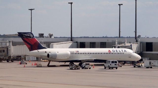 Boeing 717-200 (N955AT)