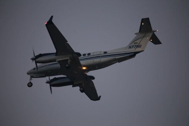 Beechcraft Super King Air 350 (N77NG)