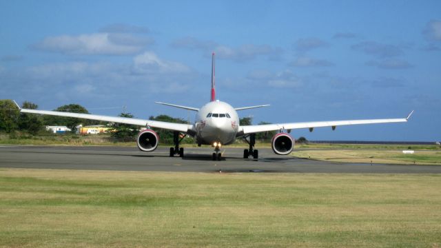 Airbus A330-300 (G-VSXY)