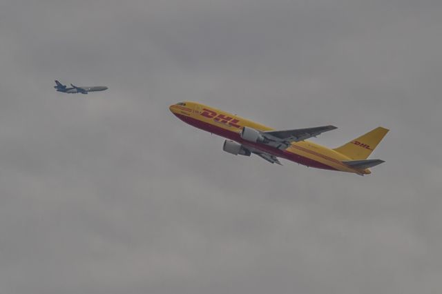 BOEING 767-200 —