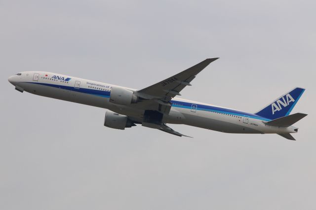 BOEING 777-300ER (JA784A) - Frankfurt am Main International Viewing Terrace, Sunday 9th August 2015