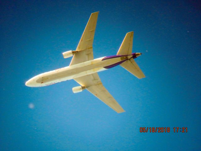 McDonnell Douglas DC-10 (N396FE)