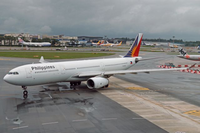 Airbus A330-300 (RP-C8765)