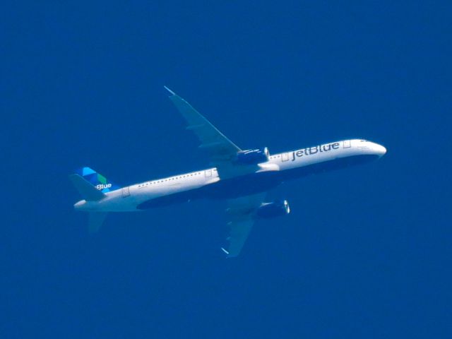 Airbus A321 (N991JT) - JBU19br /BOS-SANbr /06/21/22