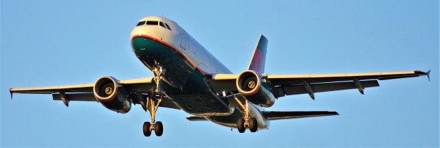 Airbus A319 (N838AW)