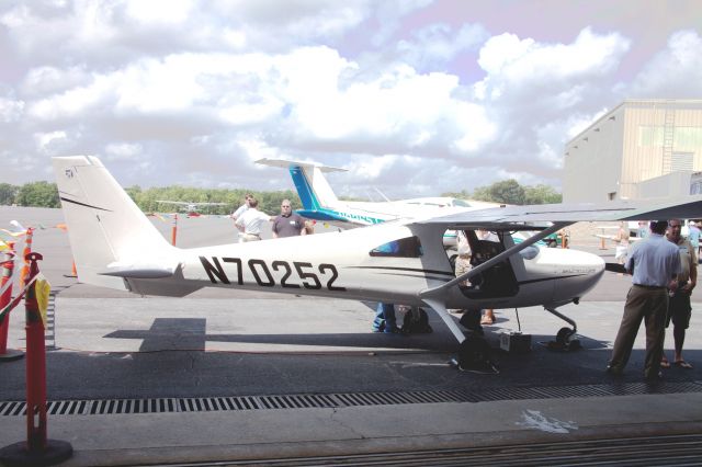 Cessna Skycatcher (N70252) - Open House, Lanier Flight Center