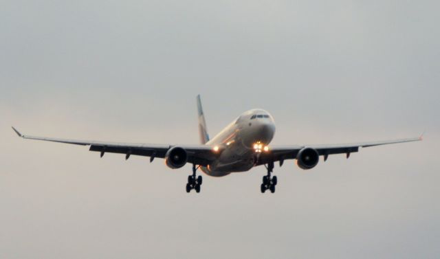 Airbus A330-200 (D-AXGC)