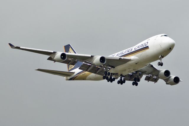 Boeing 747-400 (9V-SFN) - Boeing 747-412F SIA 9V-SFN YPPH 31 July 16.